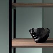 Detail des Holzregals der offenen Hochschrank