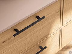 Detail des Griffs Code 703 aus schwarz lackiertem Metall, erhältlich für Frame Console Möbel mit Holzfronten