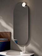 Sampi ovaler Badezimmerspiegel mit Solar-LED-Strahler