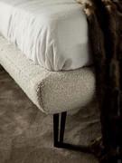 Doppelbett Thomas von Cattelan 