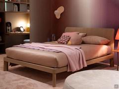 Bett Stirling, vollständig aus Eiche Fashion Wood gefertigt, einfarbige Version mit farblich abgestimmter Struktur und Füßen