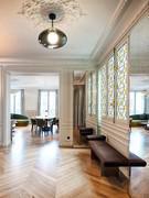 Selma gepolsterte Bank mit Metallbeinen ideal für einen eleganten und raffinierten Flur