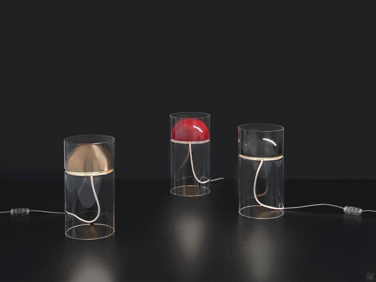 LED-Tischleuchte mit direktem Licht Medusa von Oluce, erhältlich mit internem Metalldiffusor in den Farben Gold, Rot oder Schwarz