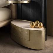 Elliptischer Nachttisch mit 1 Schublade Mirage von Cantori