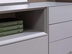 Offenes Fach mit 45°-Bearbeitung auch mit kontrastierender Ausführung erhältlich