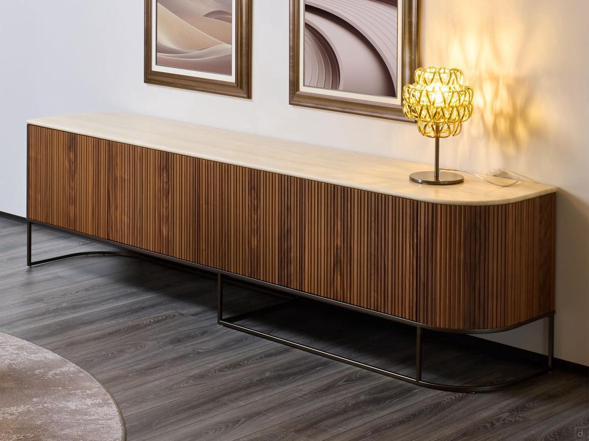 Dune Outlet Designer Sideboard mit gerillten Holztüren (Lampe nicht im Angebot enthalten)