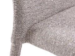 Detailansicht der Verbindung zwischen Sitzfläche, Rückenlehne und Gestell des Stuhls Akira 2.0 Outlet