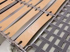 Detail des Lattenrostes aus Holz