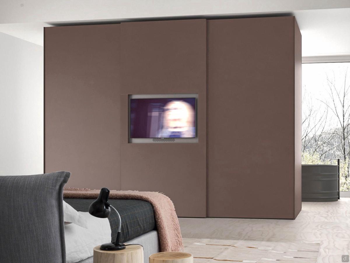 Wide TV-Schwebetürenschrank