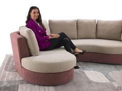 RavelBeispiel für ein geschwungenes Sofa-Endstück, das als Halbinsel in einer Komposition oder als freistehendes Element verwendet werden kann
