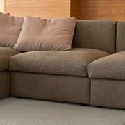 Sparks Sofa mit Daunenpolsterung - Detailbild der Sitzkissen