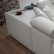 Bruce Sofa - Quadratisches Eckdetail mit Ablagefach
