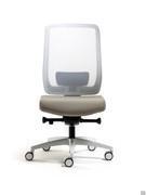 Armloser Home-Office-Stuhl Elon mit weißer Schale, schneller Synchronmechanik und weißem Polyamid-Fußkreuz
