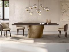 Clifford Tisch mit 240 x 120 cm Platte aus dunkelbrauner Esche auf einem Tisch-Fuß aus gebürsteter Bronze Vintage