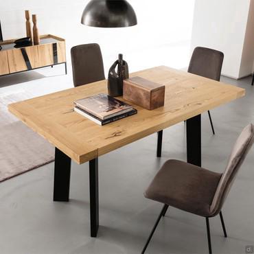 Montevideo Industrietisch aus Holz und Eisen