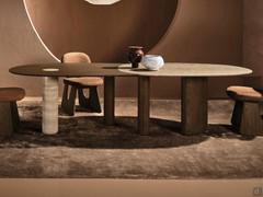 Lotus Large in der Version mit zweifarbigen und zweifarbigen Platten aus gebeizter Esche und Travertinmarmor