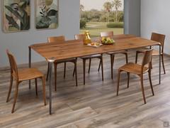 Belem Industrie-Chic Tisch in festem rechteckigen Format 220 x 100 cm in massiver Eiche gebeizt Vintage und Perimeter Beine in oxidiertem Metall Dekor