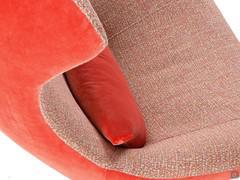Detail of the velvet Daytona fabric together with Madmoiselle fabric for a two-tone solution