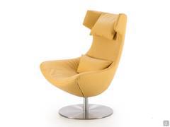 Olivia armchair covered in Nuvola leather in Apricot colour