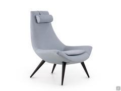 Agata armchair with patterned fabric