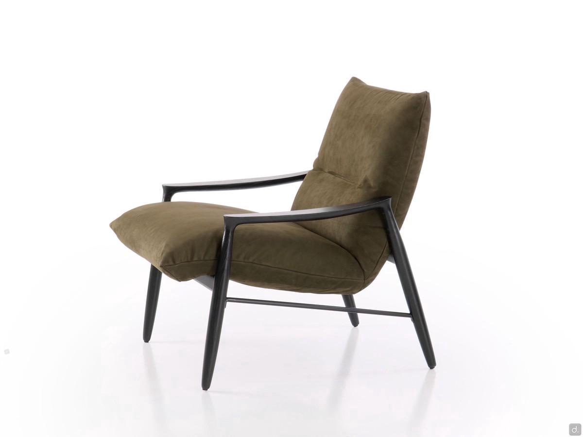 Upholstered armchair with wooden frame Sintra