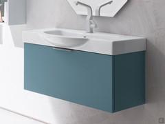 Base cabinet with drawer 