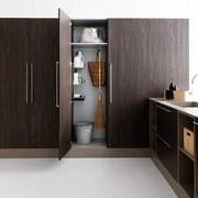 60cm column cupboard with hinged doors, shelf, detergent storage bins in chromed metal to be fixed to the side of the cupboard, and a set of 5 broom hooks to be fixed to the shelf. - (finish not available)