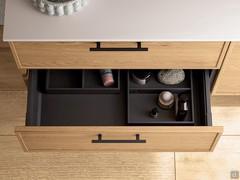 Detail of solid oak frame fronts and drawer interiors with optional organisers