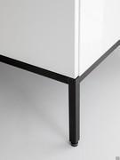 Detail of the 26 cm high black aluminium base plate, placed under the washbasin bases of the Oasis L04 composition