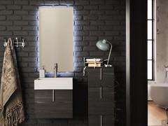 The different sizes available allow you to position the Net mirror in any space