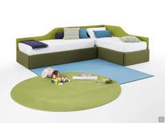 Setting with a composition with two Birba beds