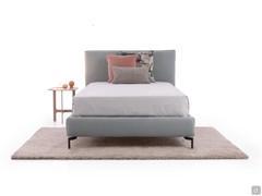 Front view and proportions of the bed Pinch with bed frame h.20