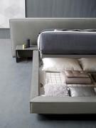 Practical storage box with simple riser net