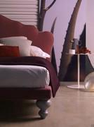 Detail of bed Belle with slim bed frame 