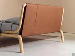 Reed bed backboard. Finished on both sides, Reed is also ideal for positioning in the centre of the room or away from the wall.