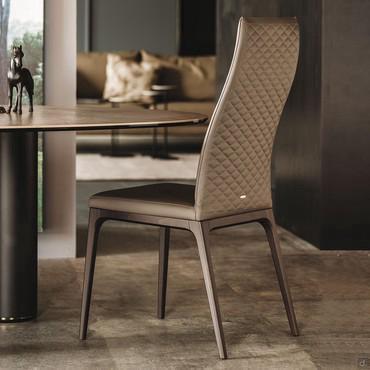 Leather chair with high backrest Arcadia by Cattelan embellished with quilting on the backrest
