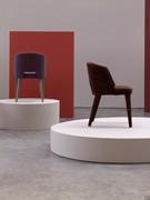 Side and rear view of the Dorothy armchair 