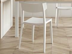 Tera polypropylene chair practical and handy, easy to clean and versatile, suitable for kitchens or bar areas