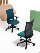 Expo Light office task chairs, with or without armrests and available with mesh backrest or upholstered like the seat