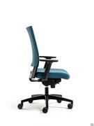 Side view of the Expo Light chair showing the curvature of the backrest, which combined with the synchronised seat and backrest tilt mechanism makes it a comfortable and ergonomic chair