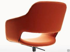 Wizard upholstered swivel meeting chair - comfortable wraparound seat with backrest and seat separated by a 'hollow' section that harmonises the lines