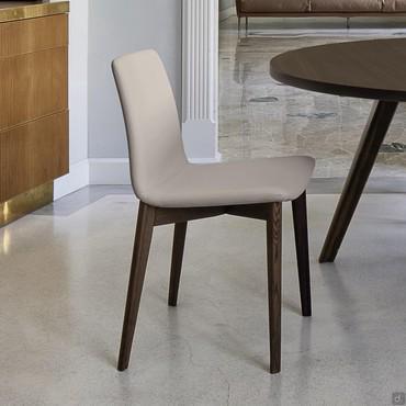 Wooden upholstered chair Carlotta