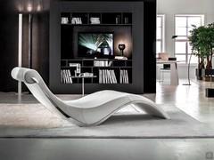 Design chaise longue without feet and curved outline