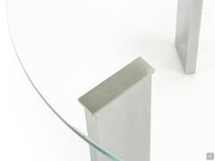 Detail of the tempered glass top