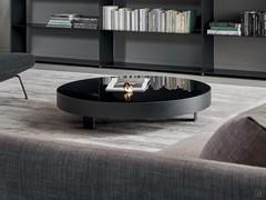 Black glass round top offered in 96 and 116 cm diameter