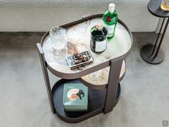 Trays offer good storage capacity for bottles, glasses and accessories
