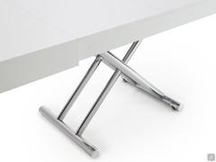 Detail of the table's opening structure