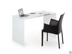 Multiglass extra-white glass desk, ideal for a position in the middle of the room