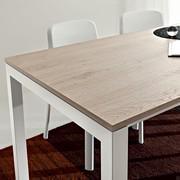 Neville rectangular table with top in oak melamine