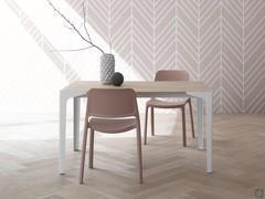 Garrick table with metal perimeter leg details in white lacquered RAL 9016